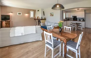 3 Bedroom Stunning Home In Rognonas - Image 4
