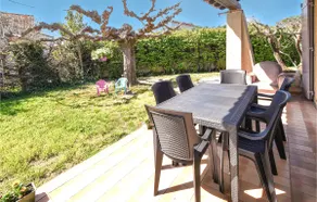 3 Bedroom Stunning Home In Rognonas - Image 2