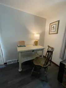 Cozy Apartment in the heart of Historic Lake Mills - Image 5