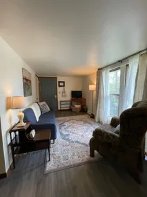 Cozy Apartment in the heart of Historic Lake Mills - Image 3