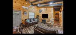 Gold Rush Cabin pet friendly, w/ Hot Tub near RRG - Image 5