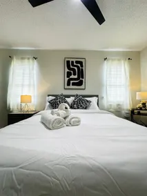 Pet Friendly Studio with Private Patio - Image 2