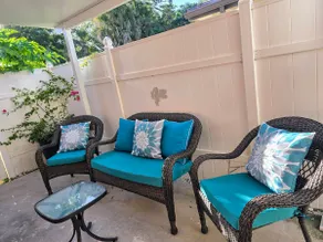 studio suite with private entrance and a patio - Image 5