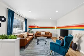 Retro Vibes - Hot Tub Theater Games 15m to Denver - Image 2