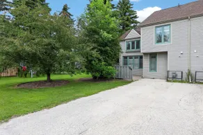 The Family Escape Townhome - Image 4