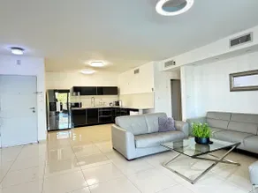 Indoor parking - the promenade, malls, and restaurants are a 5-10 minute walk - Image 2