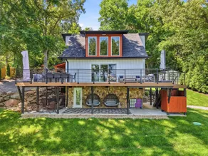 20% OFF Lone Oak Lakehouse- Luxury, Lakefront, Firepit, Hot Tub, Kayaks - Image 5