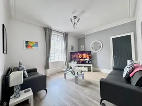 Edith Haven Tynemouth Fabulous Coastal Holiday Home with Free OnStreet Parking - Image 2