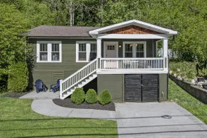 Charming House 5 Minutes to Downtown Chattanooga and Aquarium - Image 2