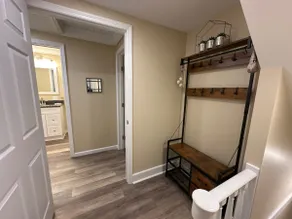 Traveler’s home-away-from-home - Image 3