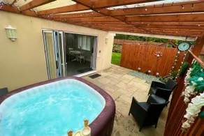 The Annex Retreat - Image 2