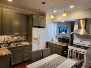 Nice place in West Hartford - Image 3