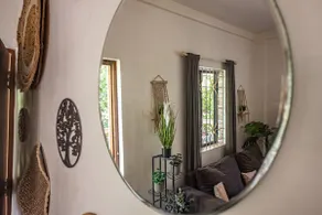Modern & Comfortable - 1 BHK w/ AC & Fast Wifi. - Image 5
