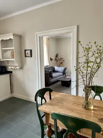 Apartment in Manor House - Image 3