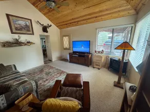 Honey Bear’s Cabin - Image 3