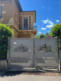 In an Art Nouveau villa near the sea - Image 3