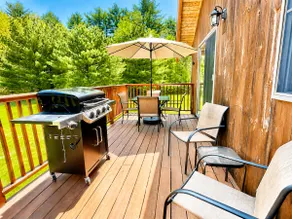 3BR Lake View Cabin~Fire Pit~Deck~Casino Nearby - Image 4