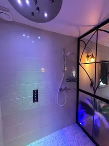 The Drina Salon and its sensory shower - Image 4