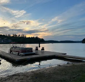 Lakehouse Retreat On Lake Cherokee, New Boat Dock - Image 2