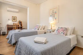 ALKYONI-Magnificent Seaview -Waterfront-110sq m- Beautiful decoration-1st floor - Image 5