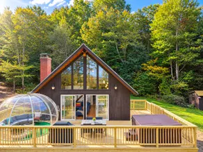 White Holiday Cozy Chalet W Hot Tub bubble room and pool - Image 2