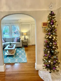 Happy Bungalow. Historic, Cozy, Walk to Town! - Image 4