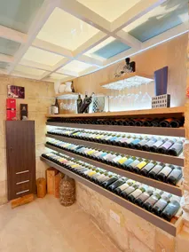 Dar Divinus - Eat, Wine, Sleep - Image 5