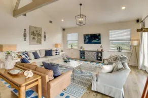 Lakefront NOLA Home w/ Hot Tub & Views! - Image 5