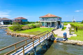Lakefront NOLA Home w/ Hot Tub & Views! - Image 4