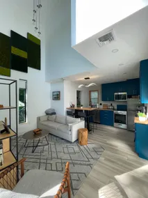 Twin Sycamore River Cottage, “Sunshine” - Image 3