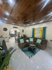Faseta Palms ~ A Touch of Jamaican Bliss - Image 2