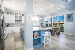 Sombrero Beach Luxury Retreat, Steps to the beach 4 bed 4 bath with 2 kayaks - Image 3