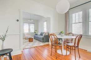 Bright Bungalow - Kid and Pet friendly with a Yard - Image 4