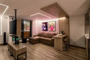93 Park ApartaSuite + Jacuzzi on private terrace - Image 5