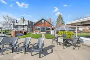 Water Front Home with Dock - Image 5