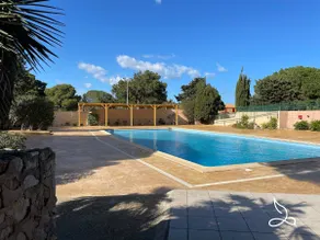 Comfort • Pool • Air conditioning • Nature – Sleeps 6 - Image 2
