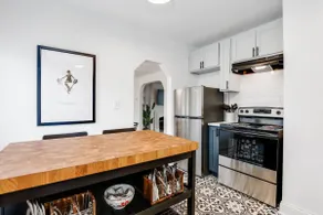Central 4BR Gem • Sleeps 12 • Driveway Parking - Image 3