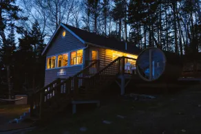 Rockwood Hills · Lake House: Private Dock, Sauna, Pets and Kayaks - Image 2