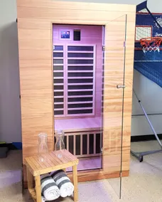 Sauna Hot Tub Family Friendly & Game Room - Image 4
