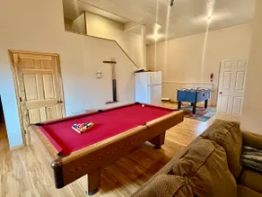 River Run Ridge - HOT TUB- river view - sleeps 16 - Image 4