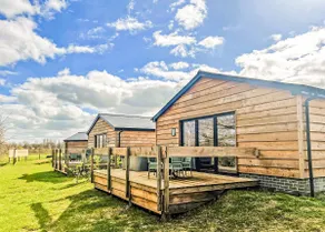 Country Lodge Deluxe - Image 3