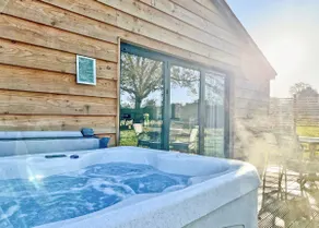 Country Lodge Deluxe - Image 4