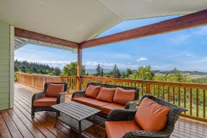 The Perch - Eola Hills Pet Friendly w Hot tub - Image 2