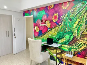 HUGE Condo Overlooking Midtown Guayaquil - Entire floor/Walking Distance - Image 5