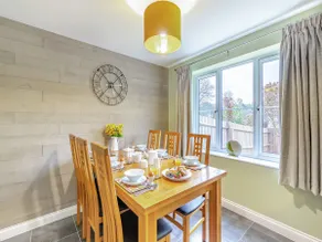 Humbug House - Image 5