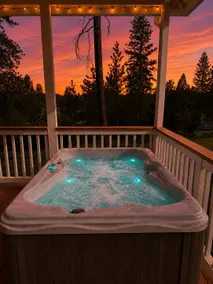 *White Buffalo* A Modern Farmhouse with Hot Tub - Image 2