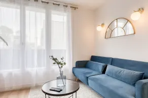 The Blue and Gold Cocoon Appart - Image 3