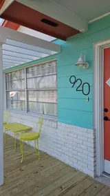 Beach Bum Bungalow - Image 3