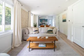 Lux home, sauna, hot tub, firepit, 5 min to beach - Image 2