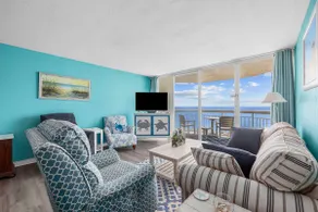 Coastal Charm: 1BR Oceanfront - Image 2
